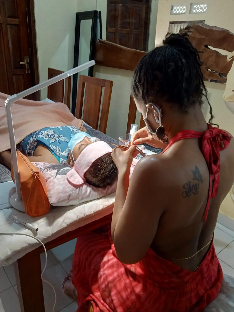 Basic Eyelash Extension (Korean Classic) + Easy Volume